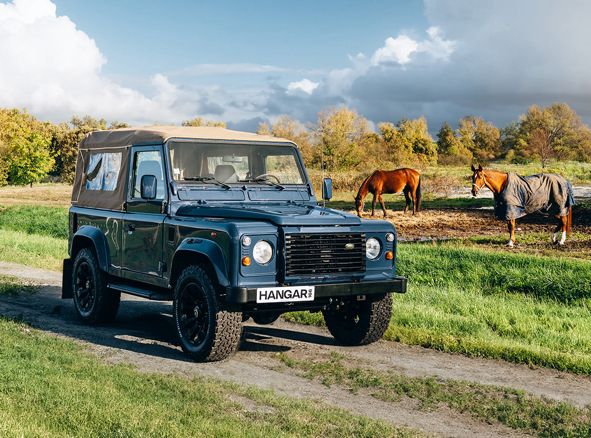 Defender 90 Tamar Blue